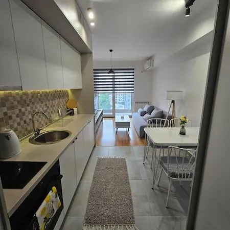 Milo Apartment *